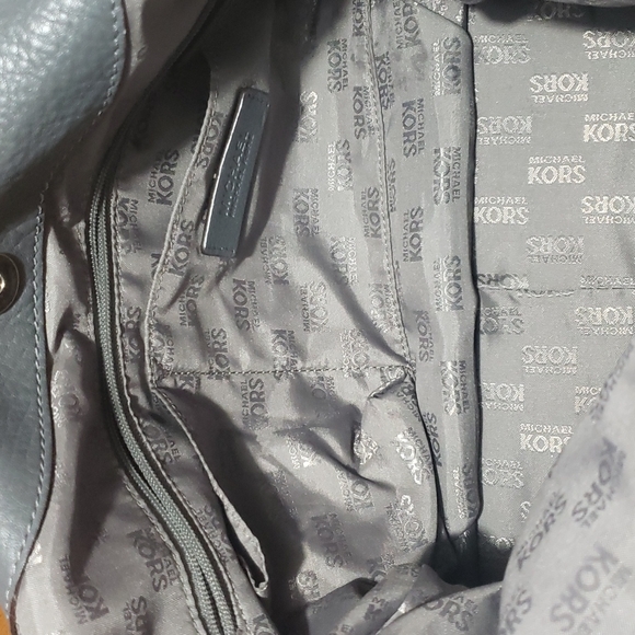 Grey Michael Kors Purse - Picture 5 of 7